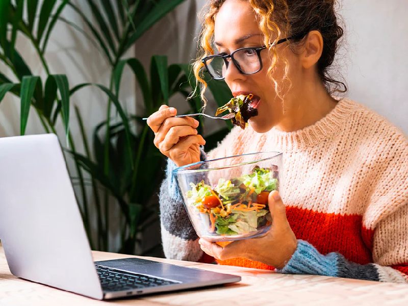 Meningkatkan Fokus dan Memori dengan Camilan Pintar